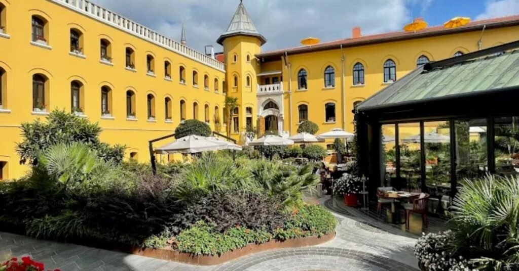 Four Seasons Hotel Istanbul